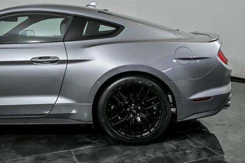 Iconic Silver Metallic 2022 Ford Mustang GT Premium