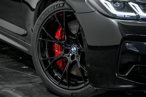 Black Sapphire Metallic 2021 BMW M5 Base