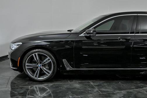 2019 BMW 750 i xDrive