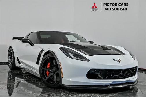 Arctic White 2017 Chevrolet Corvette Z06