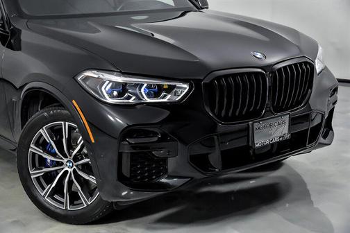 2022 BMW X5 M50i