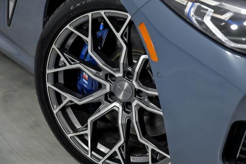 Barcelona Blue Metallic 2019 BMW M850 xDrive