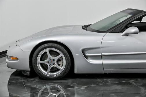 1999 Chevrolet Corvette Base