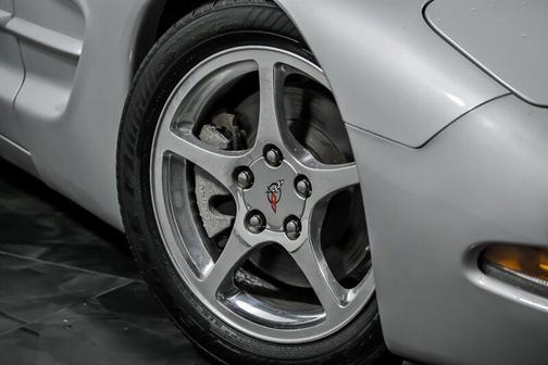 1999 Chevrolet Corvette Base