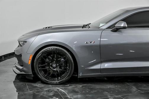 2021 Chevrolet Camaro RWD Coupe LT1