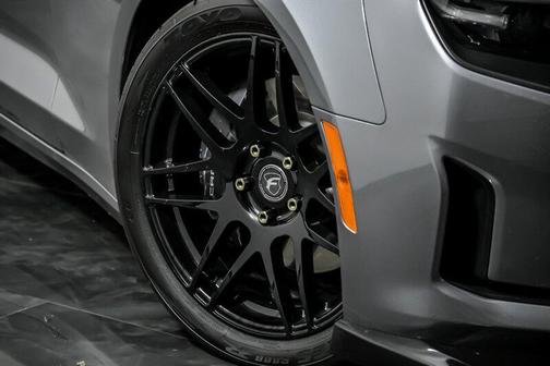 2021 Chevrolet Camaro RWD Coupe LT1