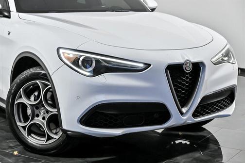 2022 Alfa Romeo Stelvio Ti