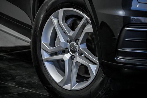 2018 Audi Q5 2.0T Premium Plus