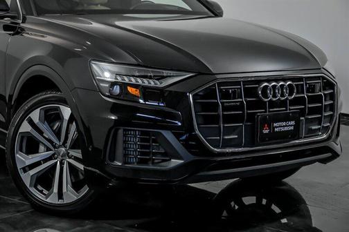 Orca Black Metallic 2020 Audi Q8 55 Prestige