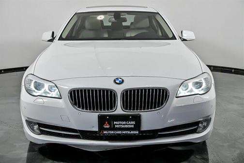 Alpine White 2011 BMW 535 535i