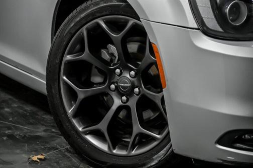 2020 Chrysler 300 S