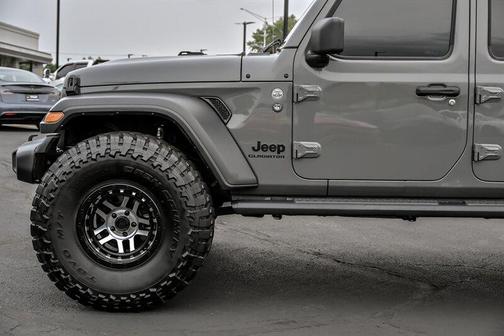 2020 Jeep Gladiator Sport S