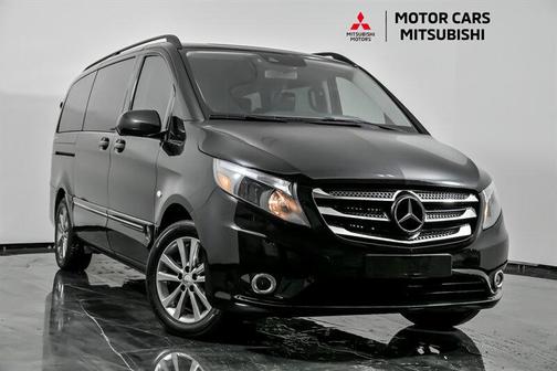 2016 Mercedes-Benz Metris Base