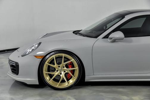 2018 Porsche 911 Turbo
