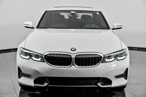 2019 BMW 330 xDrive