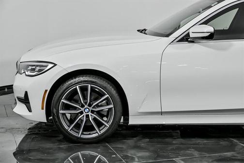 2019 BMW 330 xDrive