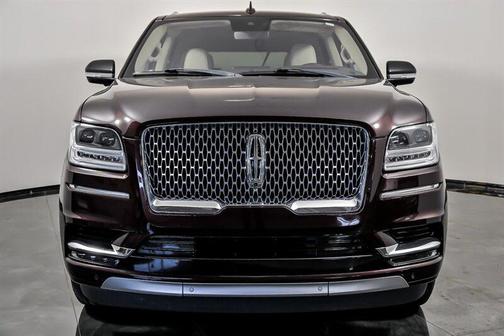 Burgundy Velvet Metallic Tinted Clearcoat 2019 Lincoln Navigator Reserve