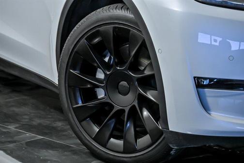 Pearl White Multi-Coat 2021 Tesla Model Y Long Range Dual Motor All-Wheel Drive