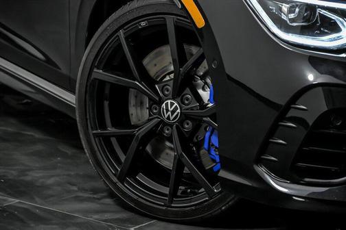 2023 Volkswagen Golf R 20th Anniversary Edition