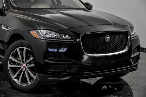 2017 Jaguar F-PACE 35t Prestige