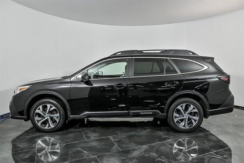 Crystal Black Silica 2022 Subaru Outback Limited XT