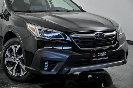 Crystal Black Silica 2022 Subaru Outback Limited XT