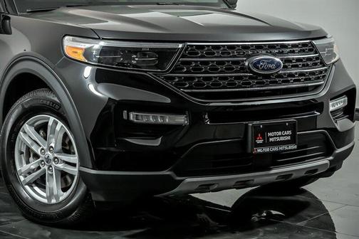 Agate Black 2022 Ford Explorer XLT