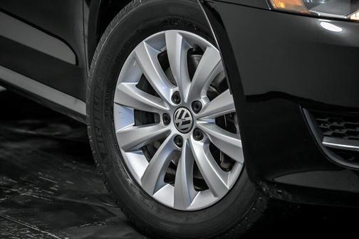 2014 Volkswagen Passat 1.8T S