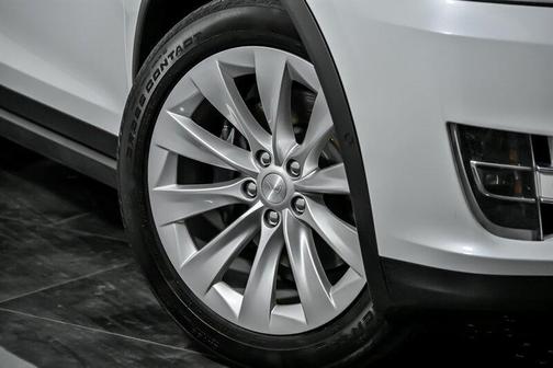 2018 Tesla Model X 75D