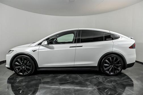 Pearl White Multi-Coat 2017 Tesla Model X 75D