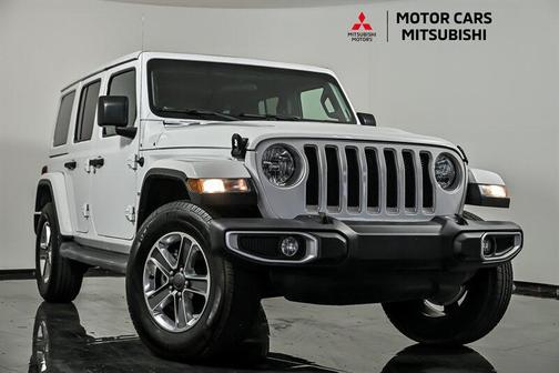 Bright White Clearcoat 2020 Jeep Wrangler Unlimited Sahara