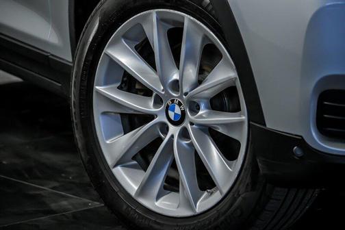 Glacier Silver Metallic 2017 BMW X3 xDrive28i