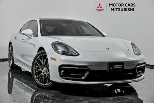2023 Porsche Panamera Platinum Edition
