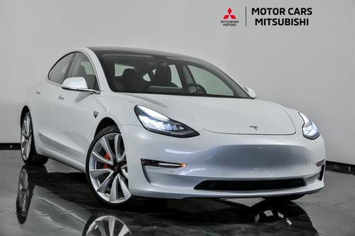 Pearl White Multi-Coat 2018 Tesla Model 3 Performance