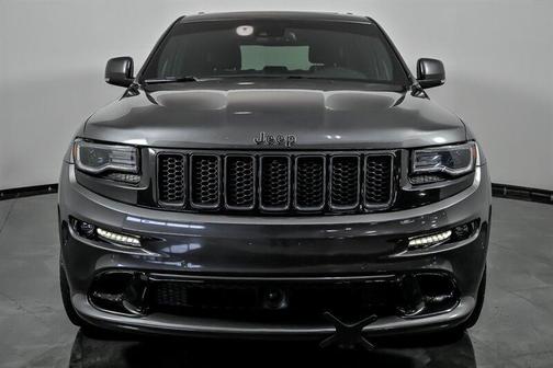 Granite Crystal Metallic Clearcoat 2016 Jeep Grand Cherokee SRT