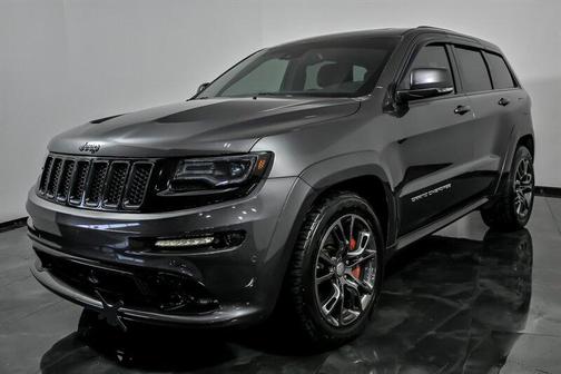Granite Crystal Metallic Clearcoat 2016 Jeep Grand Cherokee SRT