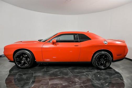 Go Mango 2016 Dodge Challenger SXT