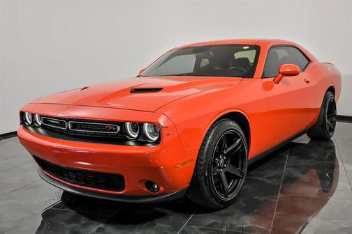 Go Mango 2016 Dodge Challenger SXT