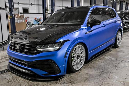 2022 Volkswagen Tiguan 2.0T SE R-Line Black