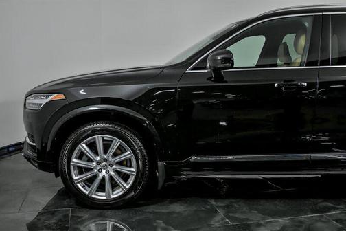 2017 Volvo XC90 T6 Inscription