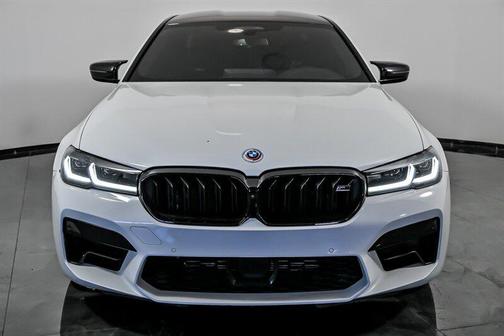 Alpine White 2023 BMW M5 Base