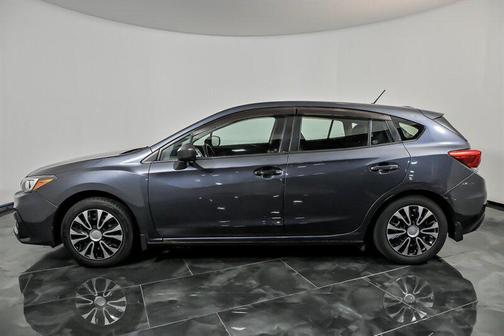 Carbide Gray Metallic 2017 Subaru Impreza 2.0i