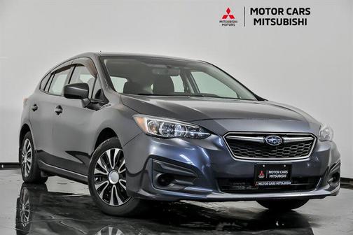 Carbide Gray Metallic 2017 Subaru Impreza 2.0i