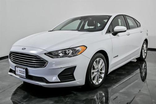 Oxford White 2019 Ford Fusion Hybrid SE