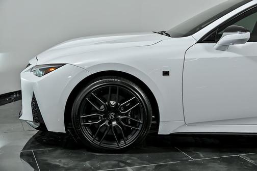 2023 Lexus IS 500 
