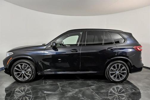 Carbon Black Metallic 2020 BMW X5 xDrive40i