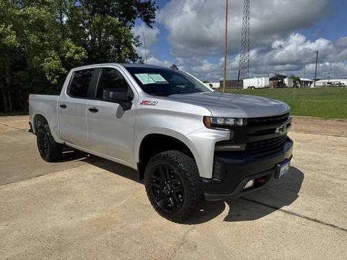 Silver Ice Metallic 2021 Chevrolet Silverado 1500 LT Trail Boss
