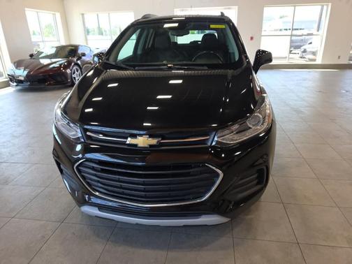 Mosaic Black Metallic 2020 Chevrolet Trax LT