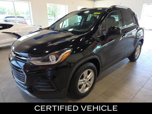 Mosaic Black Metallic 2020 Chevrolet Trax LT