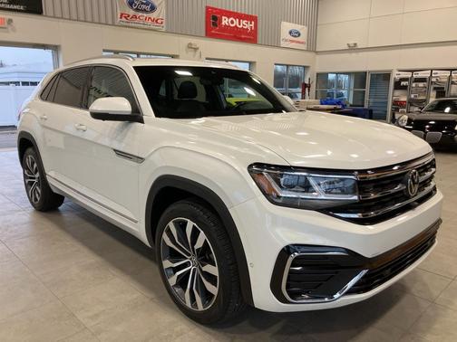 2023 Volkswagen Atlas Cross Sport 3.6L V6 SEL Premium R-Line